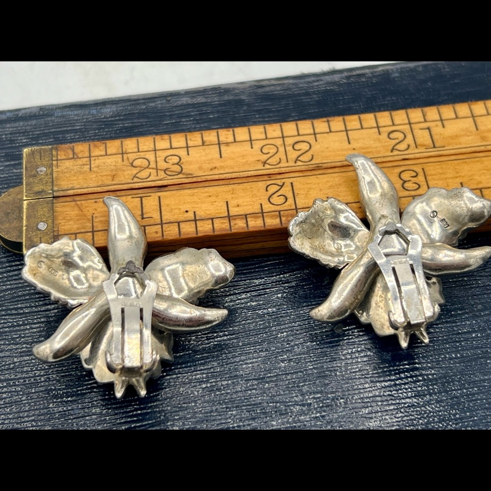 Vintage silver clip on marcasite paved iris floral earrings exquisite - Picture 10 of 14